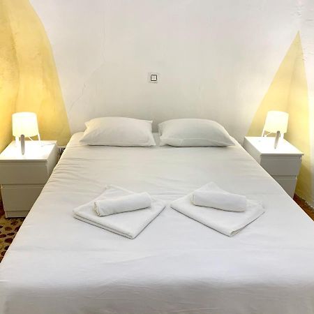 Casa Cueva Castillo Perales de Tajuna 外观 照片