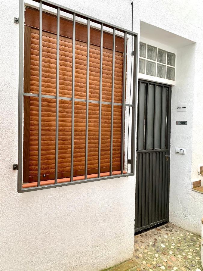 Casa Cueva Castillo Perales de Tajuna 外观 照片