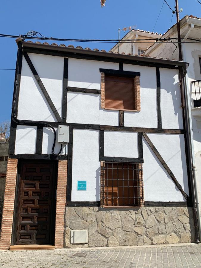 Casa Cueva Castillo Perales de Tajuna 外观 照片